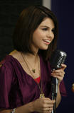 th_12837_Preppie_-_Selena_Gomez_portrait_session_while_filming_her_video_Oh_Oh_Oh_its_Magic_-_Sept._14_2009_11_122_1198lo.jpg