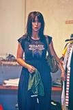 th_71585_celebrity_paradise.com_TheElder_JenniferLoveHewitt2011_08_15_shoppingatMadisononMelroseinWestHollywood18_122_255lo.jpg