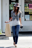 th_28764_Megan_Fox_out_and_about_in_Los_Angeles_6_122_698lo.jpg