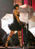 Rihanna @ 2007 MTV Movie Awards - Show 