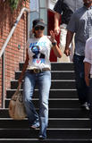 th_63796_Halle_Berry_Wants_You_To_Barack_The_Vote_05_122_938lo.jpg