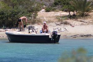 Greek Beach Voyeur Naxos Candid Spy 2-w4iv2u8pzc.jpg