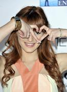 http://img151.imagevenue.com/loc566/th_177894279_BellaThorne_TheVow_HollywoodPremiere_32_122_566lo.jpg